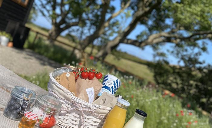 Breakfast hamper